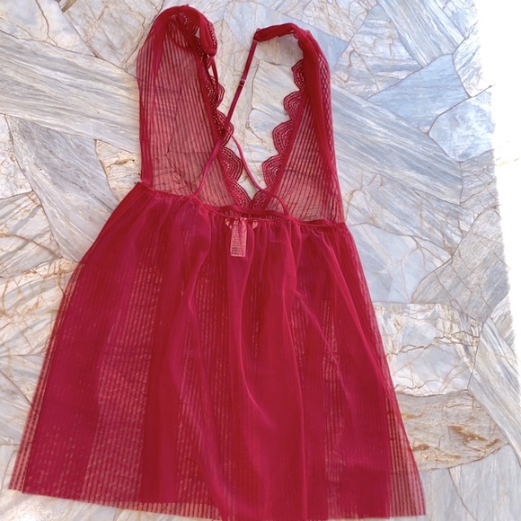 Small Victoria's Secret Lace Slip Red Babydoll - Picture 2 of 13
